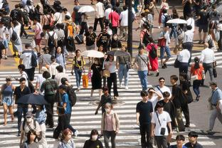 本-怀特本场数据：2粒进球，3次关键传球，6次成功对抗，评分9.6